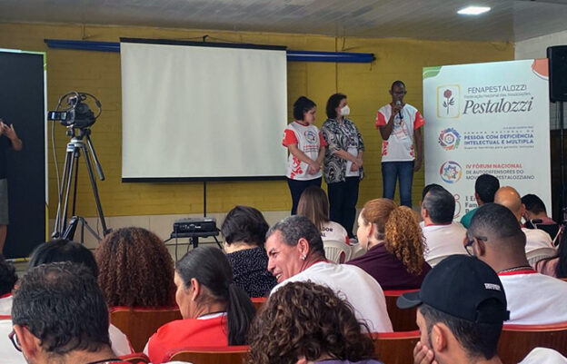 Autodefensores do Movimento Pestalozziano