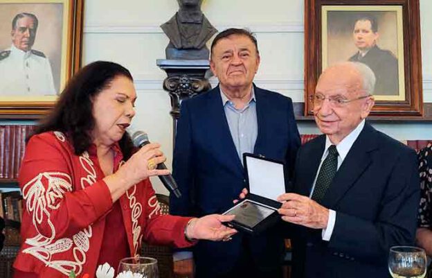 Erthal Rocha, Intelectual do Ano, Niterói
