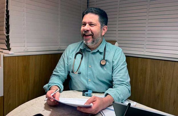 Médico Ricardo Bretas, Niterói