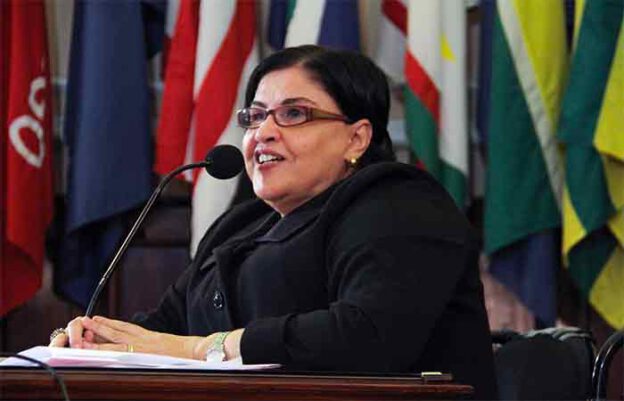 Tânia Rodrigues, Niterói