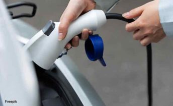 Carregadores de veículos elétricos (www.freepik.com)