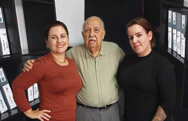 Gilberto Oliveira e as funcionárias Carol e Nathalia, Niterói