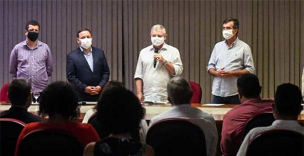 Niterói reajusta subsídios do prefeito