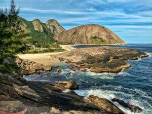 Praia de Itacoatiara / Foto Giuliano Lara