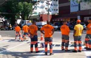 Sete pintam 'táxi' no asfalto, Niterói