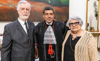 Ex-presidente Manoel Alberto, o novo desembargador Marcio Quintes com a mãe e desembargadora Norma Suely, na grande solenidade do Mundo Jurídico.