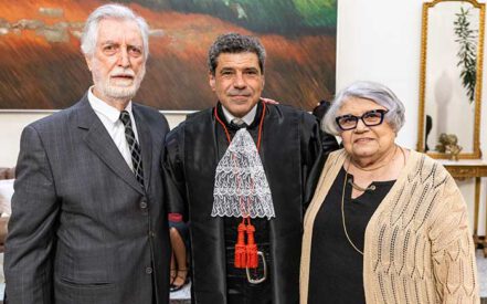 Ex-presidente Manoel Alberto, o novo desembargador Marcio Quintes com a mãe e desembargadora Norma Suely, na grande solenidade do Mundo Jurídico.