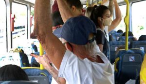 onibus lotados