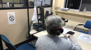 Idosa presta queixa na 77a dp