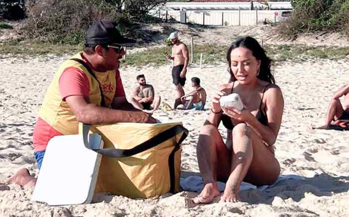 Sabrina Sato em Itacoatiara, Niterói