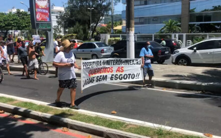 Região Oceânica protesta contra obras malfeitas