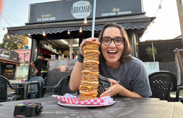 Suzanne Malta e o hambúrguer de 30 carnes